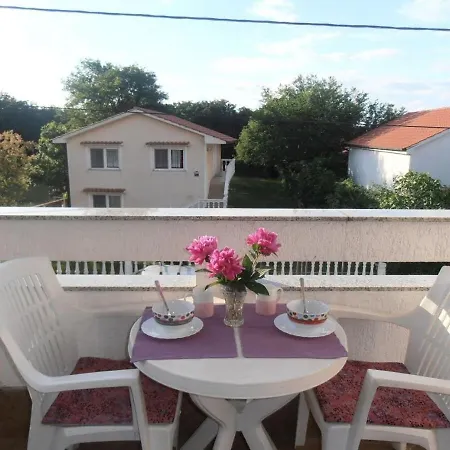 Apartment Dragica *